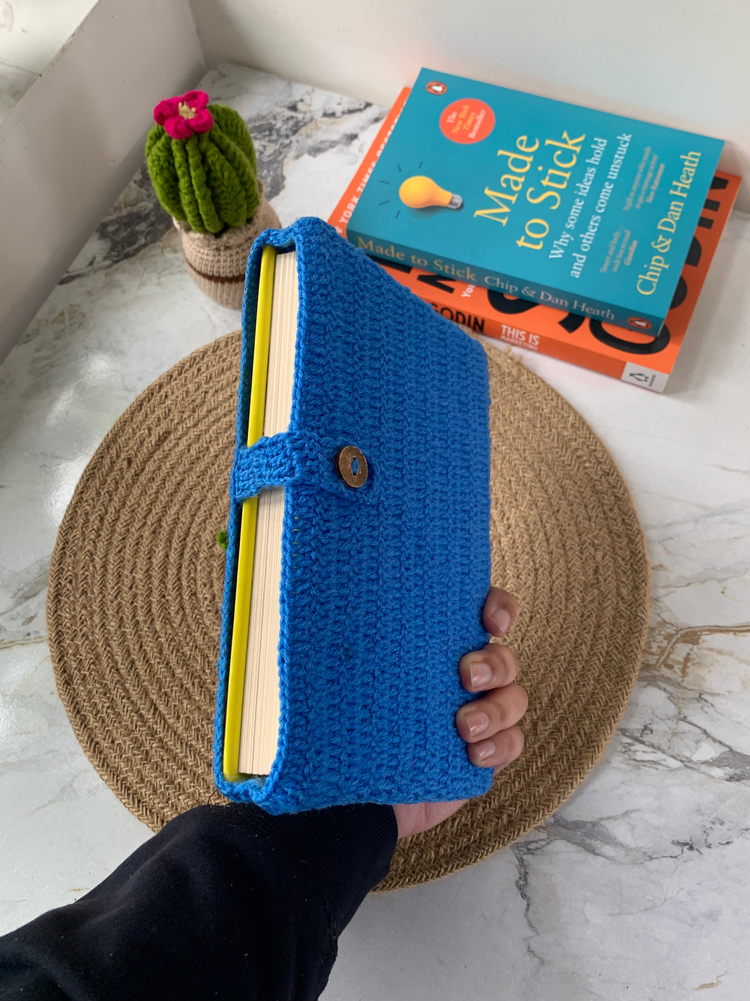 Blue Lay's Sleeve