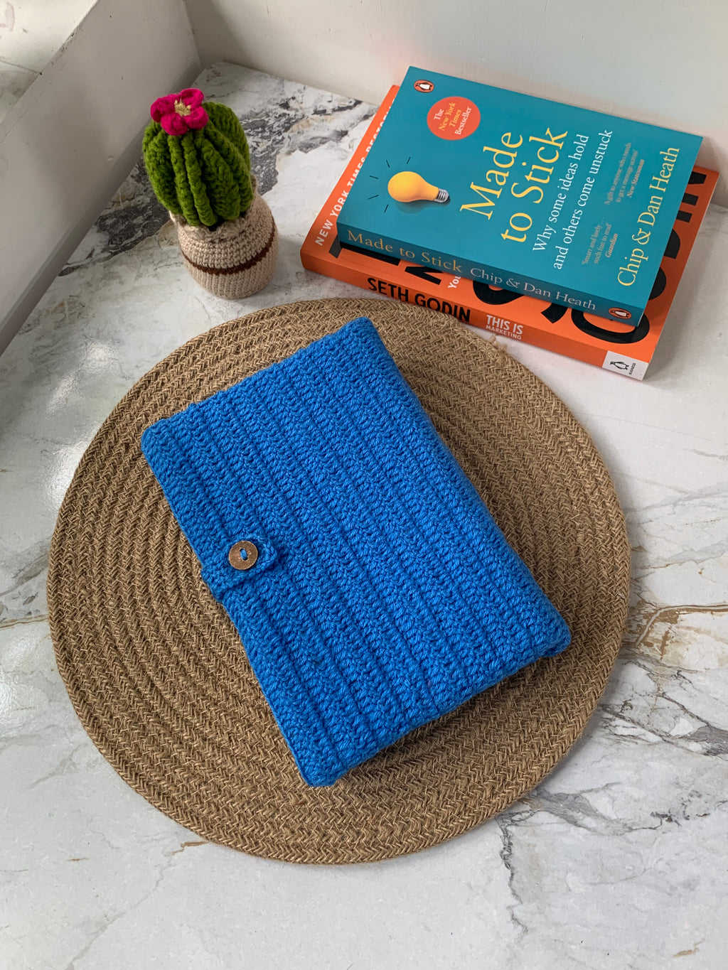 Blue Lay's Sleeve